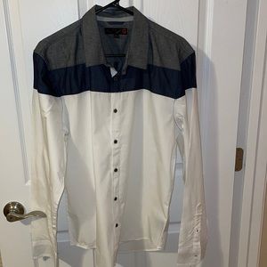 G by Guess Men’s Button Down Shirt Size: L